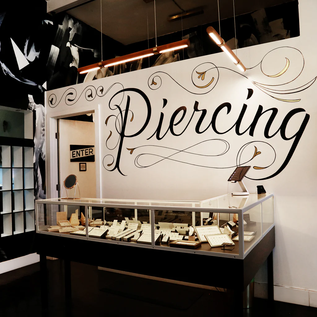 Fantas Tattoo & Piercing Studio